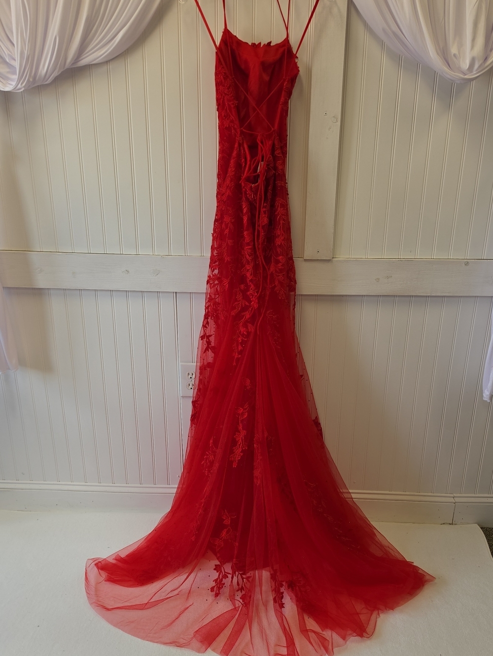 NWT Elegant Red Floral Appliqué Lace Corset Train Full Length Maxi Dress - Picture 7 of 11